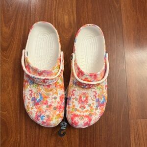 Crocs Classic Tie Dye Graphic Clogs